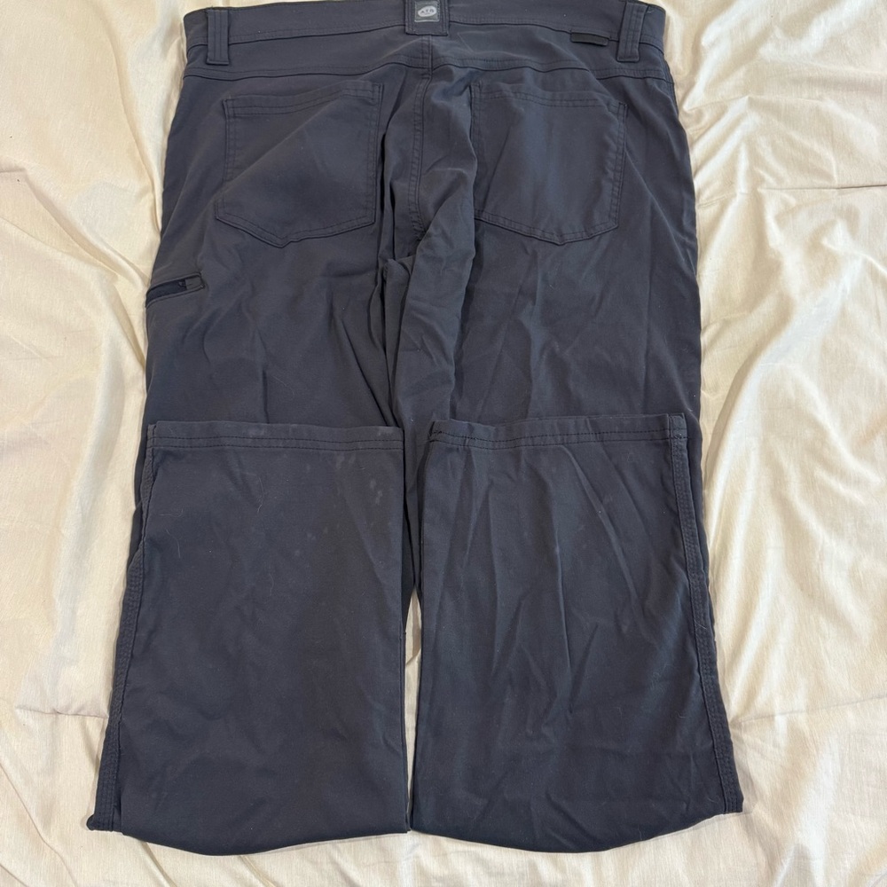 Wrangler ATG Utility Pants Charcoal 36x30 Hiking - Picture 2 of 2